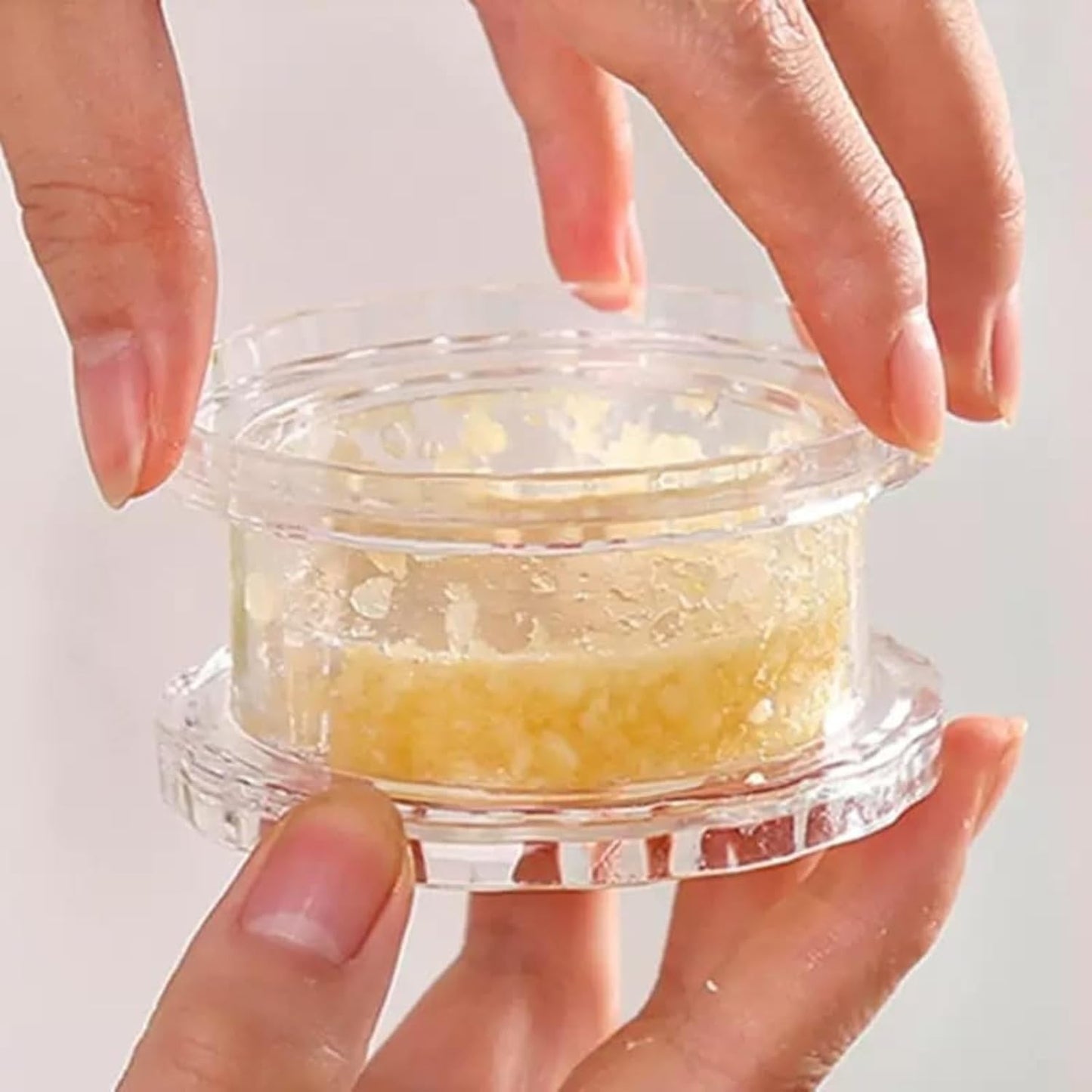 Clear Manual Garlic Twister & Ginger Mincer Tool