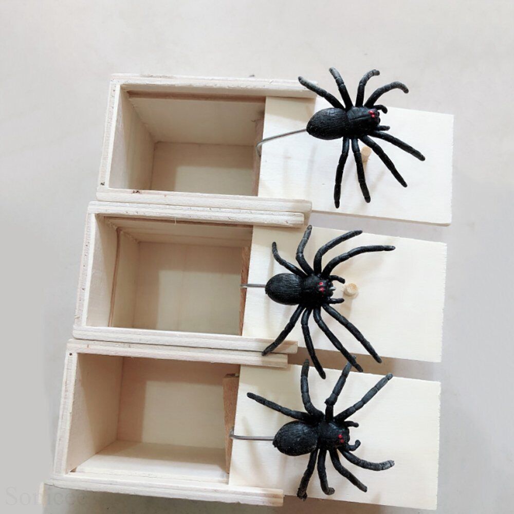 Funny Scare Box Wooden Prank Spider Hidden In a Case Joke Toy Halloween Gift BK